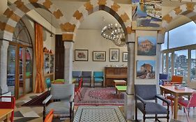 Warda وَرْدَة Lebanese Guesthouse